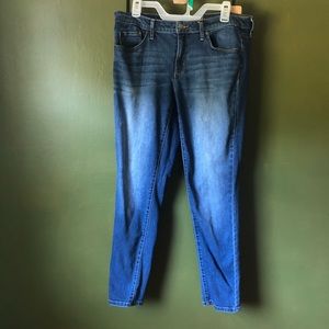 Universal Thread medium wash skinny jeans